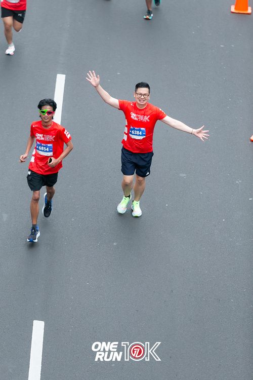 Race photo from ONE RUN 10K 2025