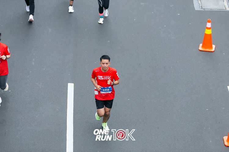 Race photo from ONE RUN 10K 2025