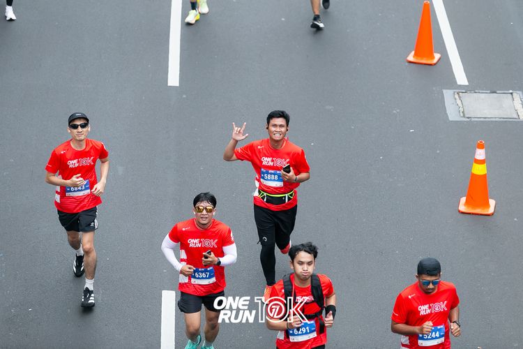 Race photo from ONE RUN 10K 2025