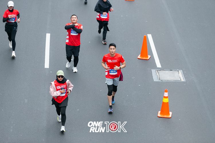 Race photo from ONE RUN 10K 2025