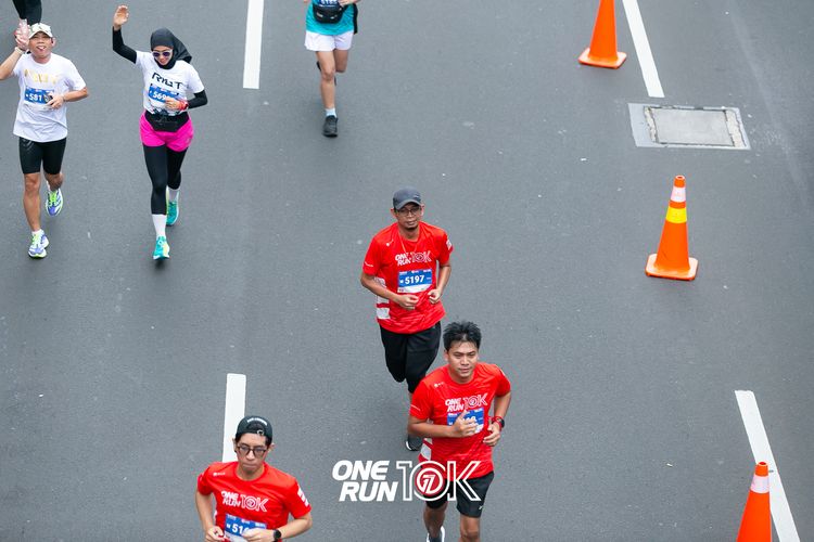 Race photo from ONE RUN 10K 2025