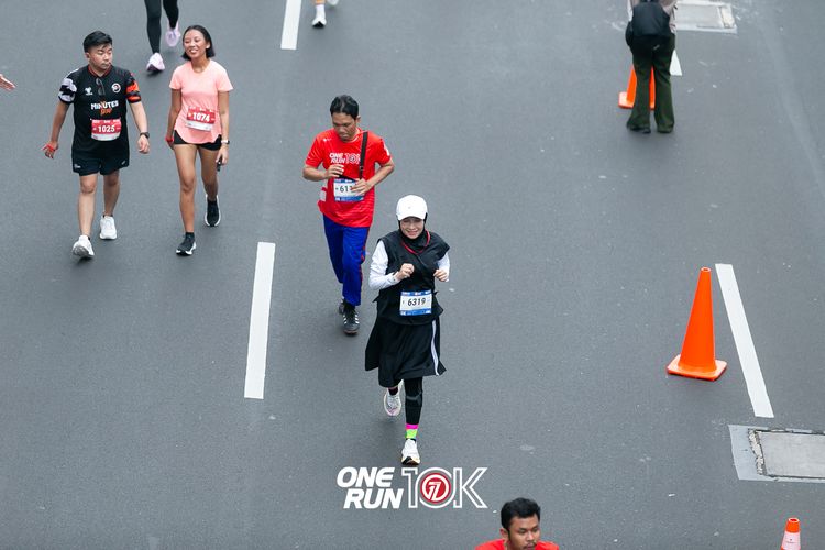 Race photo from ONE RUN 10K 2025