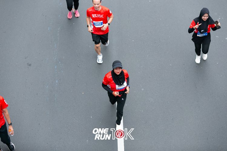 Race photo from ONE RUN 10K 2025