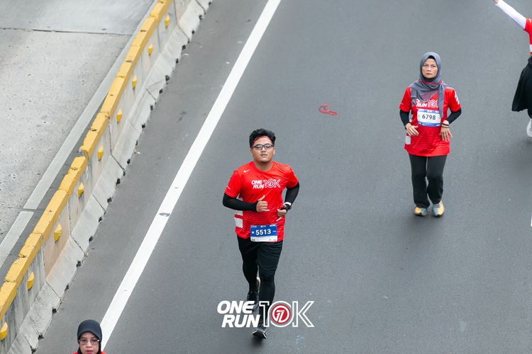 Race photo from ONE RUN 10K 2025