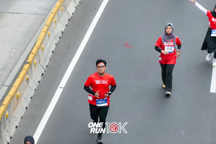 Race photo from ONE RUN 10K 2025