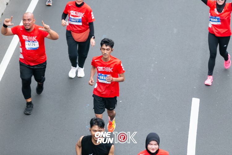 Race photo from ONE RUN 10K 2025