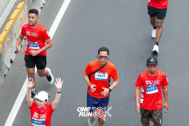 Race photo from ONE RUN 10K 2025