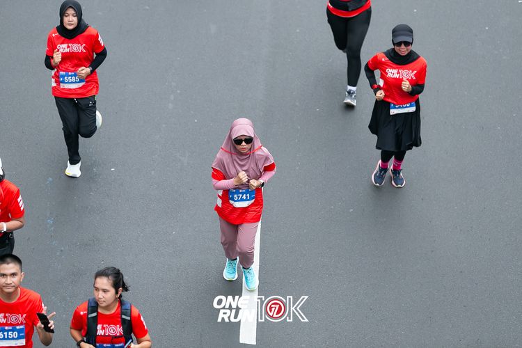 Race photo from ONE RUN 10K 2025
