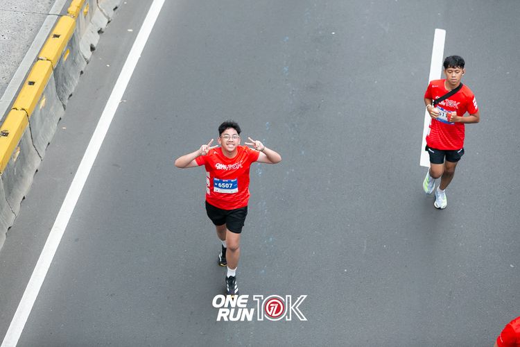 Race photo from ONE RUN 10K 2025