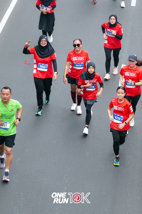 Race photo from ONE RUN 10K 2025