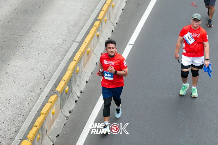 Race photo from ONE RUN 10K 2025