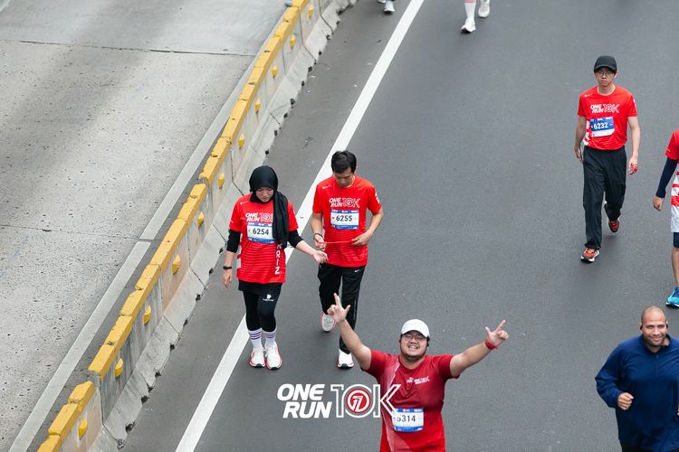 Race photo from ONE RUN 10K 2025