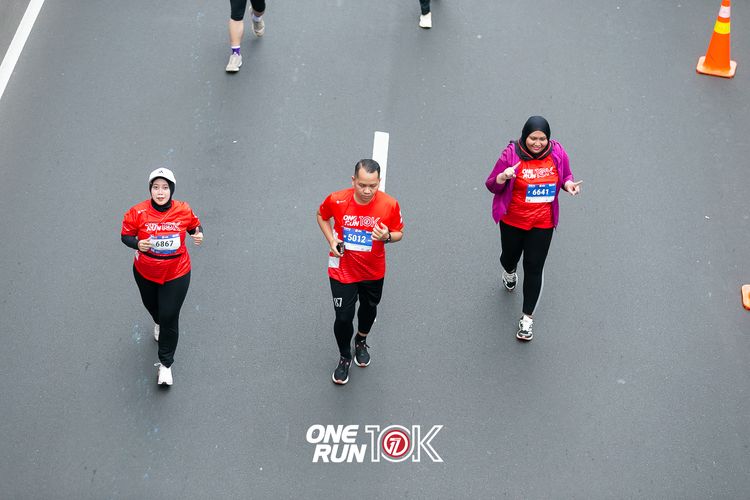 Race photo from ONE RUN 10K 2025