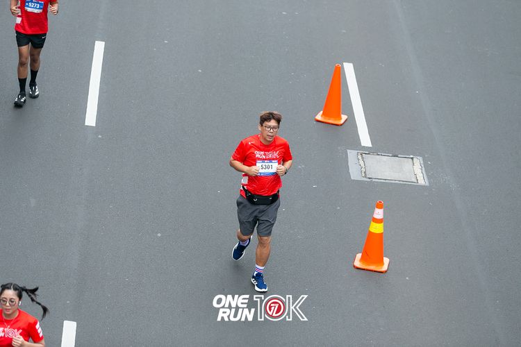 Race photo from ONE RUN 10K 2025