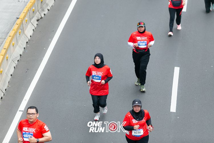 Race photo from ONE RUN 10K 2025