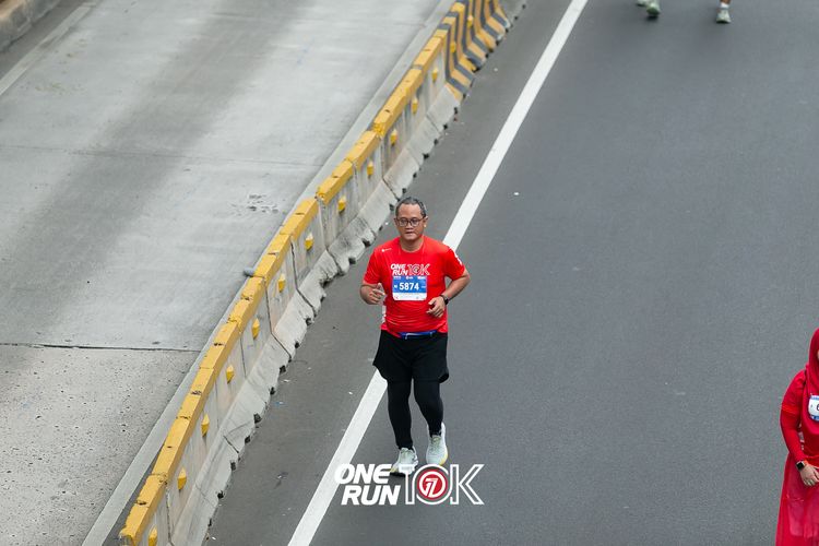 Race photo from ONE RUN 10K 2025