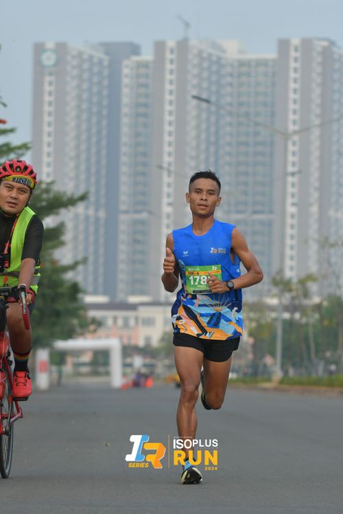 Race photo from ISOPlus Run 2024 Jakarta