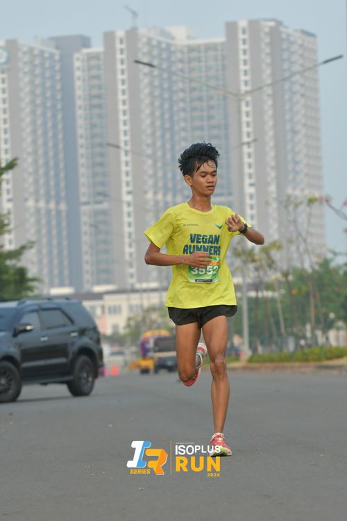 Race photo from ISOPlus Run 2024 Jakarta