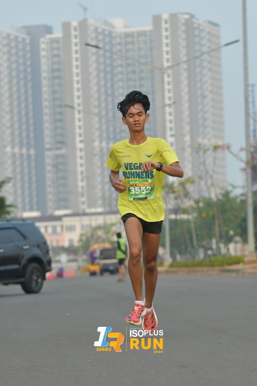 Race photo from ISOPlus Run 2024 Jakarta