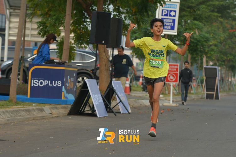 Race photo from ISOPlus Run 2024 Jakarta