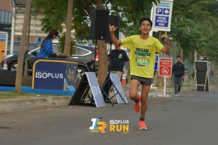 Race photo from ISOPlus Run 2024 Jakarta