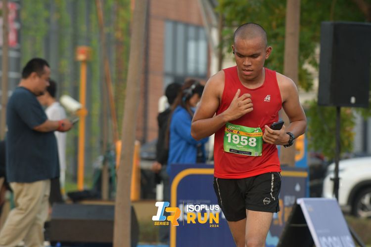 Race photo from ISOPlus Run 2024 Jakarta