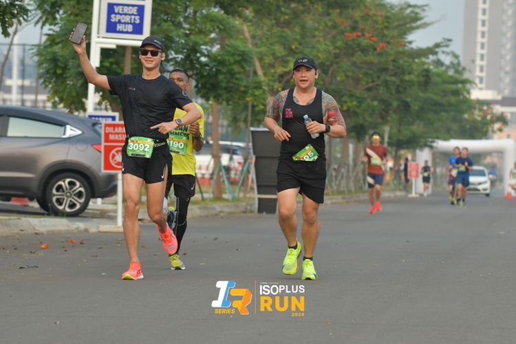 Race photo from ISOPlus Run 2024 Jakarta