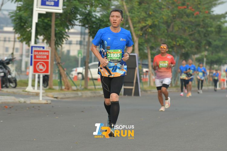 Race photo from ISOPlus Run 2024 Jakarta