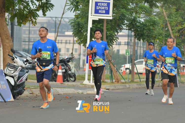 Race photo from ISOPlus Run 2024 Jakarta