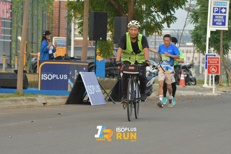 Race photo from ISOPlus Run 2024 Jakarta