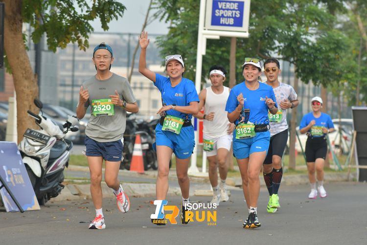 Race photo from ISOPlus Run 2024 Jakarta
