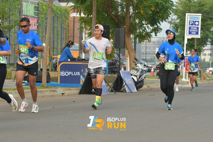 Race photo from ISOPlus Run 2024 Jakarta