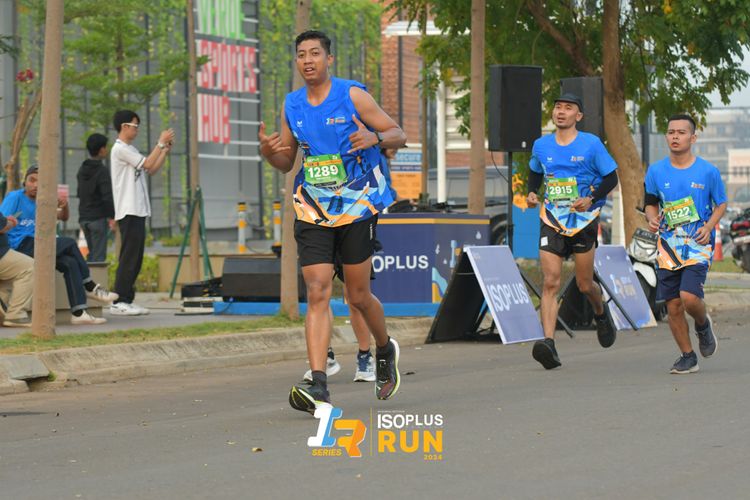 Race photo from ISOPlus Run 2024 Jakarta