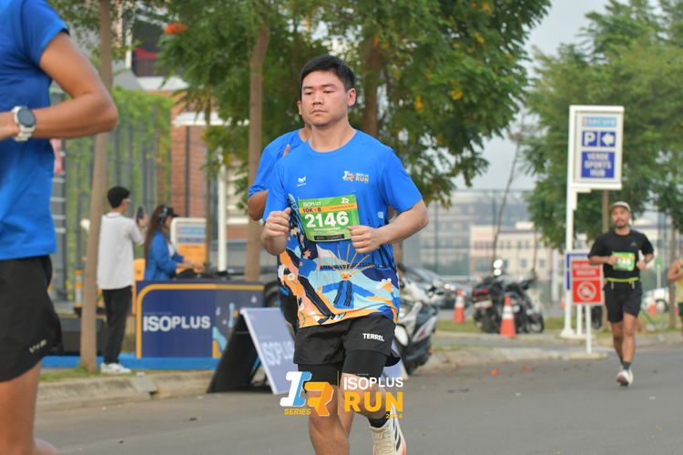 Race photo from ISOPlus Run 2024 Jakarta