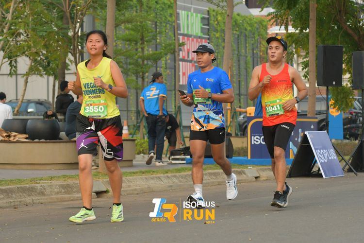 Race photo from ISOPlus Run 2024 Jakarta