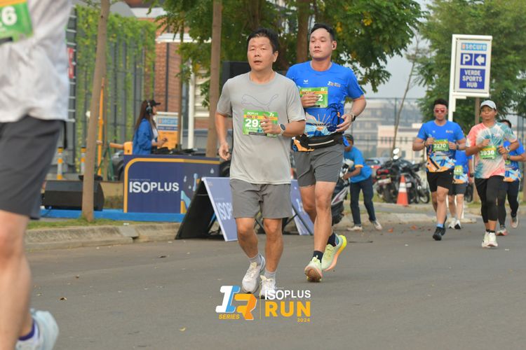 Race photo from ISOPlus Run 2024 Jakarta