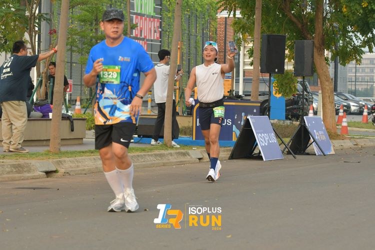 Race photo from ISOPlus Run 2024 Jakarta