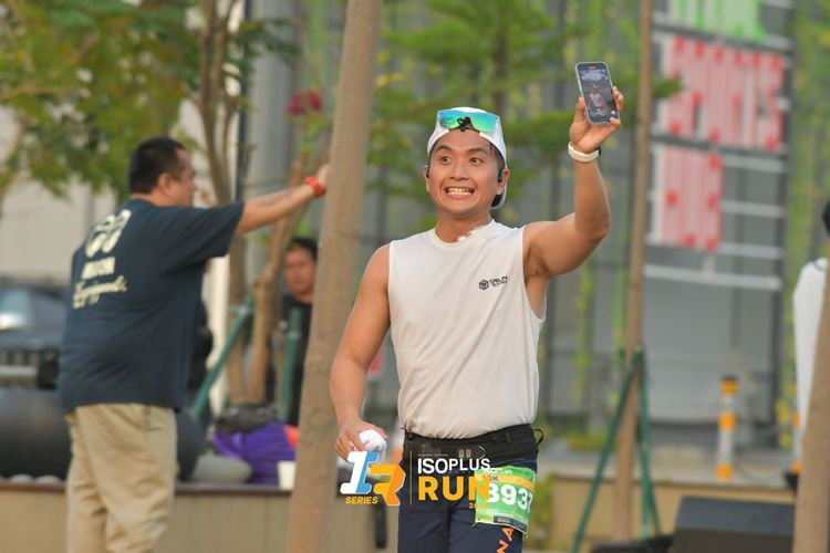 Race photo from ISOPlus Run 2024 Jakarta