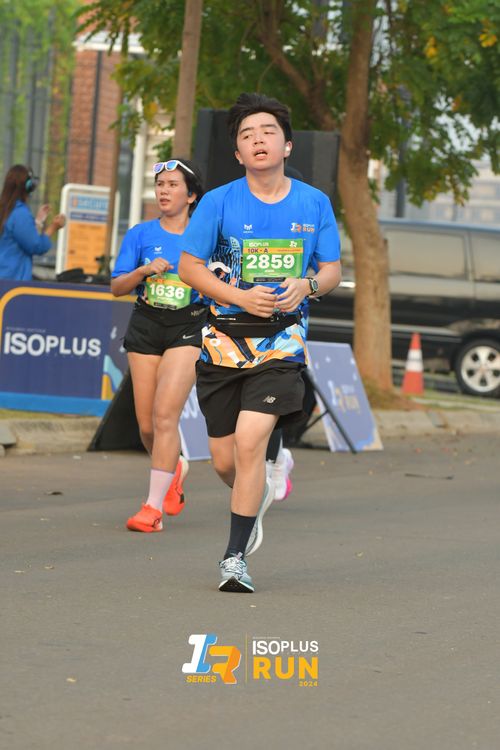 Race photo from ISOPlus Run 2024 Jakarta