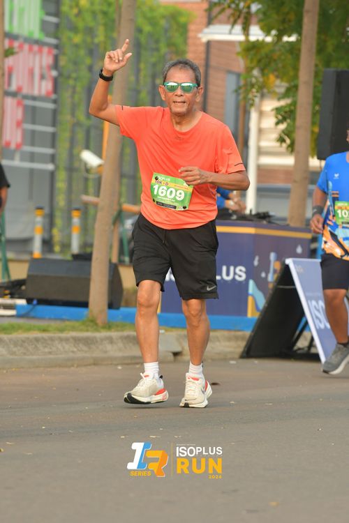 Race photo from ISOPlus Run 2024 Jakarta