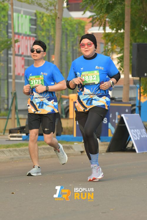Race photo from ISOPlus Run 2024 Jakarta