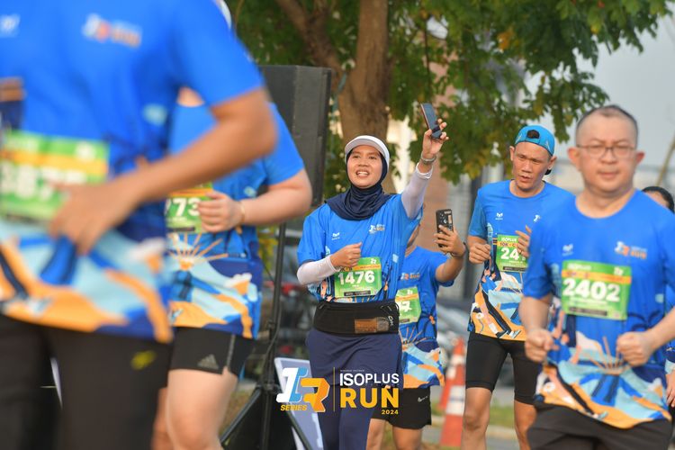 Race photo from ISOPlus Run 2024 Jakarta