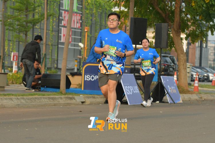 Race photo from ISOPlus Run 2024 Jakarta