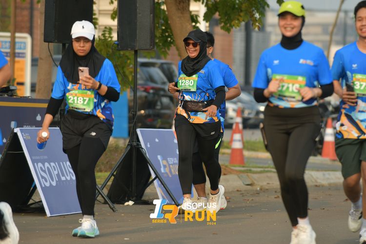 Race photo from ISOPlus Run 2024 Jakarta