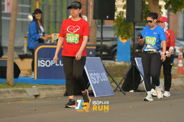 Race photo from ISOPlus Run 2024 Jakarta