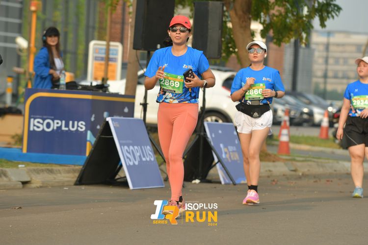 Race photo from ISOPlus Run 2024 Jakarta