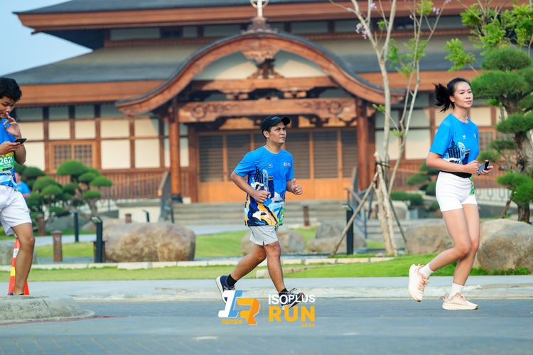 Race photo from ISOPlus Run 2024 Jakarta