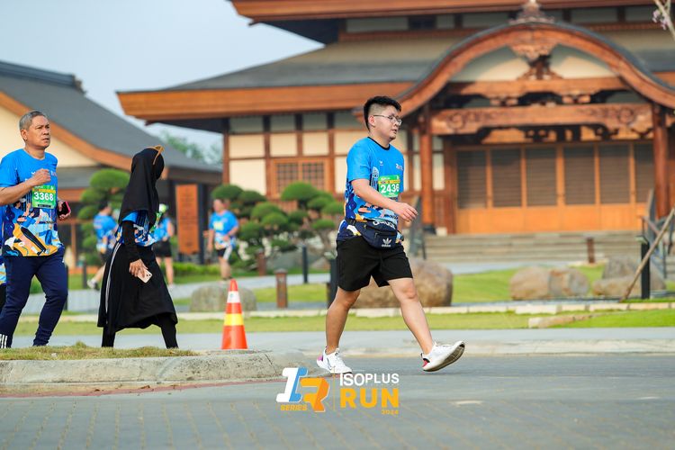 Race photo from ISOPlus Run 2024 Jakarta