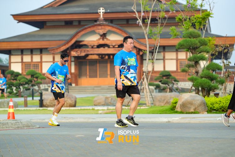 Race photo from ISOPlus Run 2024 Jakarta