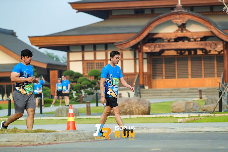 Race photo from ISOPlus Run 2024 Jakarta
